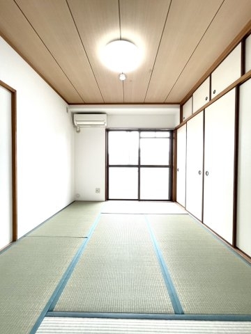 日の出ビル