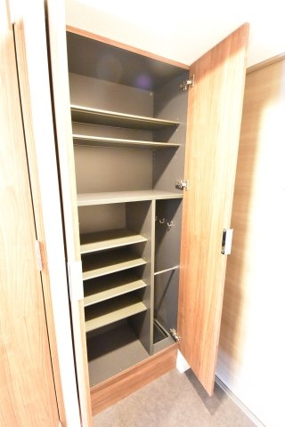 ララプレイスザ神戸シルフ