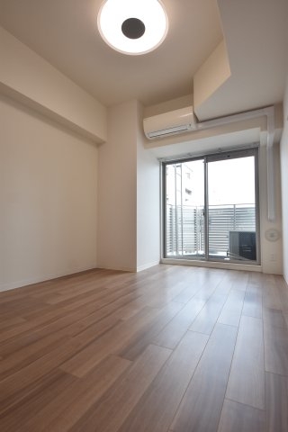 ララプレイスザ神戸シルフ
