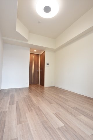 ララプレイスザ神戸シルフ
