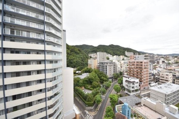 エステムコート新神戸２駅前山手