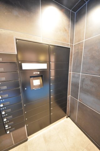 エステムコート新神戸２駅前山手
