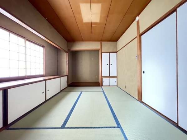 西山町4丁目戸建て
