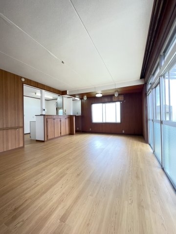 西山町4丁目戸建て