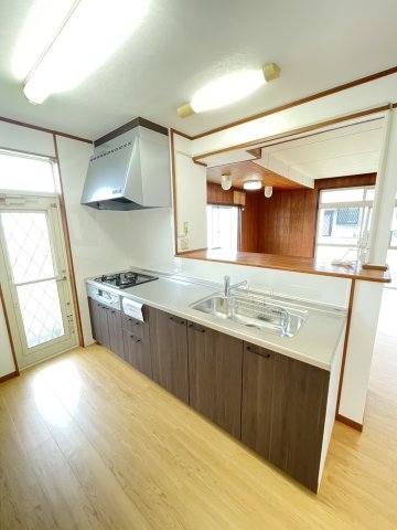 西山町4丁目戸建て