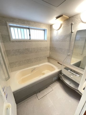 西山町4丁目戸建て