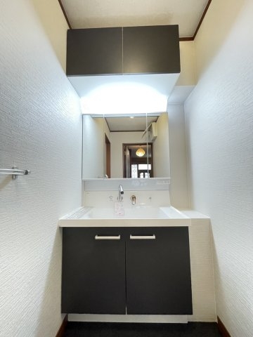西山町4丁目戸建て