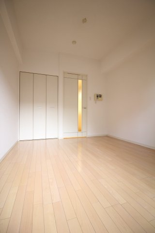スワンズ神戸三宮イースト