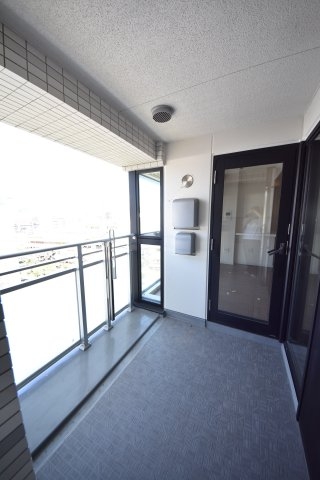 神戸市中央区東川崎町１丁目のマンション