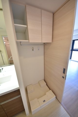 神戸市中央区東川崎町１丁目のマンション