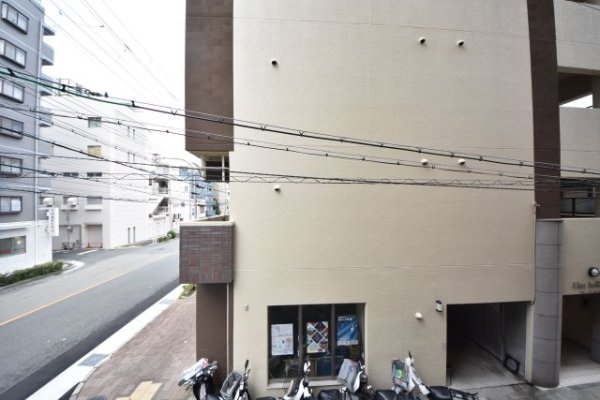 プレサンス三宮東アルバーナ