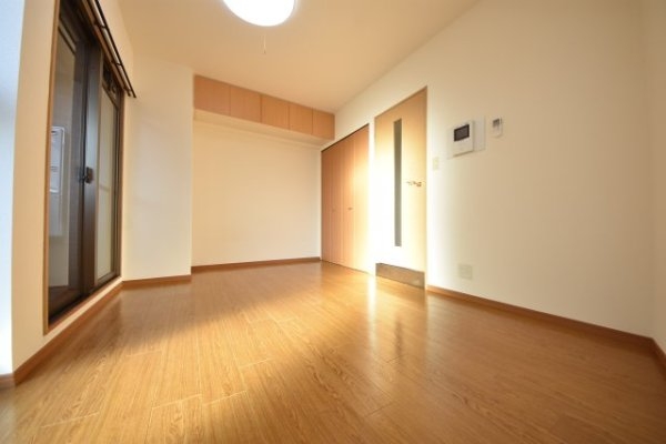 エステムコート新神戸エリタージュ