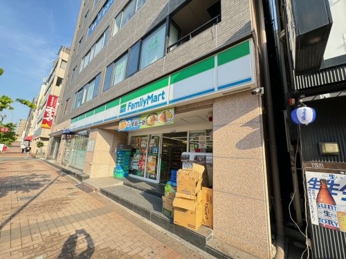サンハイツ元町(ファミリーマートJR元町駅東口店)