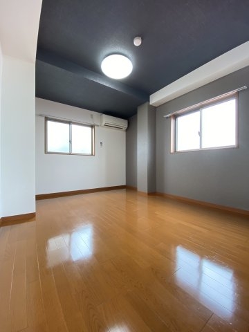 ERCity’snishinada