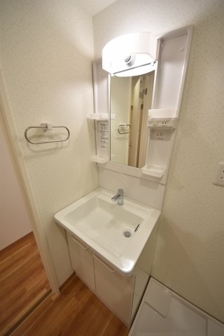 隆源ビル