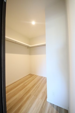 西岡本戸建