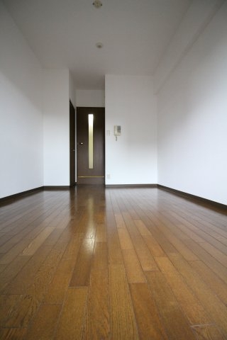 エスリード三宮第3(洋室)