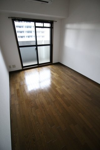 エスリード三宮第3(リビング)