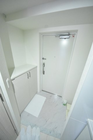 アドバンス三宮グルーブ(玄関)