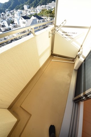 ネスト割塚