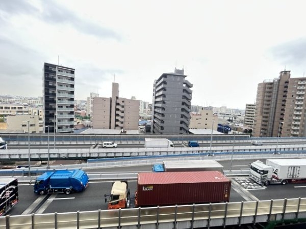 タカマツ神戸駅南通