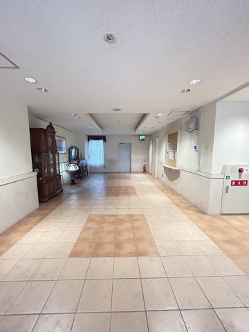 タカマツ神戸駅南通