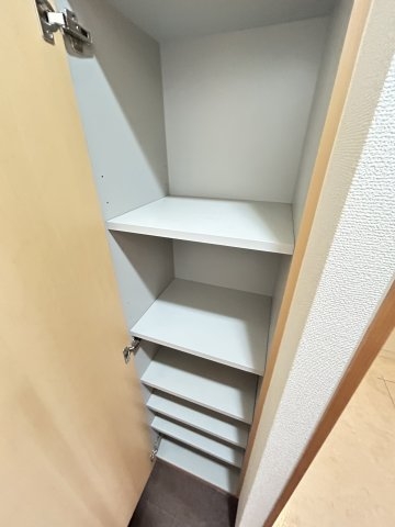 タカマツ神戸駅南通