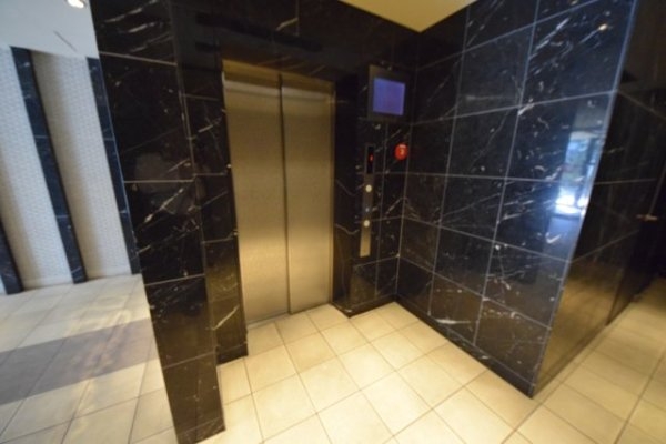 プレサンス三宮フラワーロード