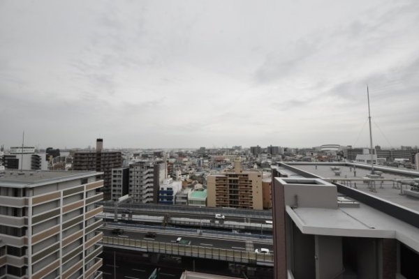 プレサンス兵庫駅前