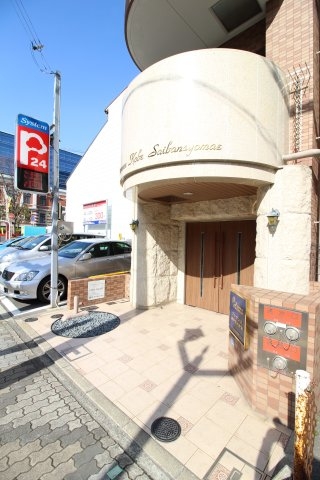 プレサンス神戸裁判所前