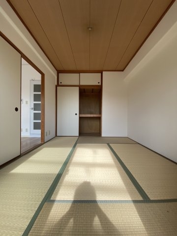 SHALOMHIRANO