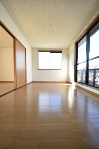 中山手ガーデンパレスC棟