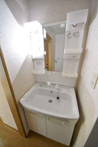 中山手ガーデンパレスC棟
