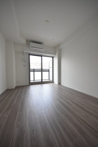 GENOVIA神戸湊川公園