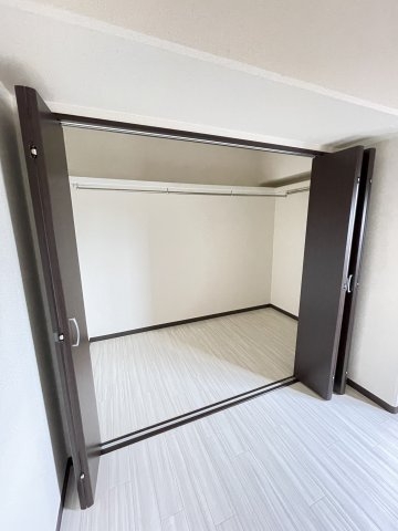 シャンボール三宮(収納)