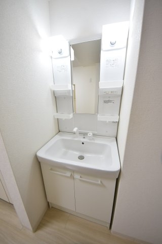 新井マンション(洗面台・洗面所)