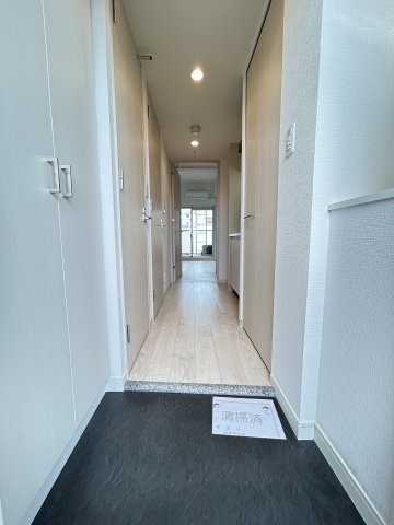 プレサンスKOBEティアラ(玄関)