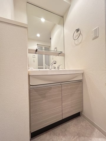 神戸市中央区琴ノ緒町1丁目のマンション(洗面台・洗面所)