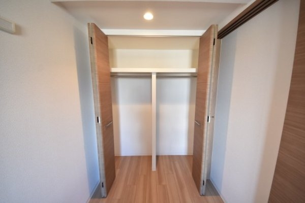 プレサンス三宮東フィール(収納)