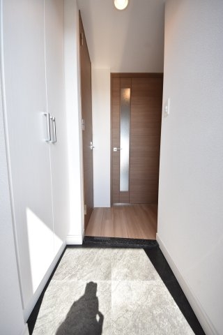 プレサンス三宮東フィール(玄関)