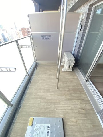 エスライズ神戸三宮山手通弐番館(バルコニー)