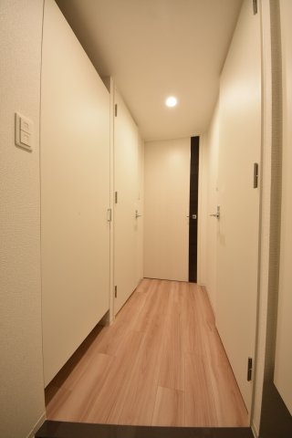 セレニテ神戸ミラクノール(玄関)