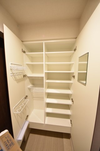 ワコーレザ・神戸旧居留地レジデンスタワー(玄関)