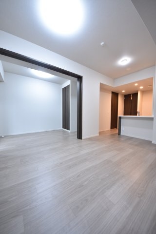 ワコーレザ・神戸旧居留地レジデンスタワー(リビング)