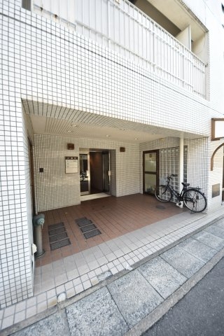 SANKOラフィーネ三宮(エントランス)