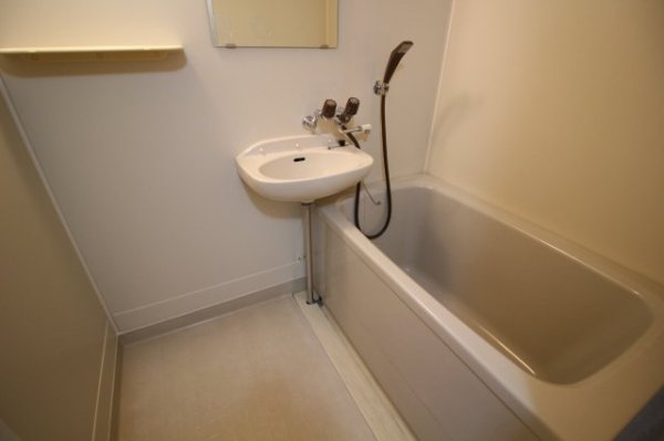 SANKOラフィーネ三宮(バス)