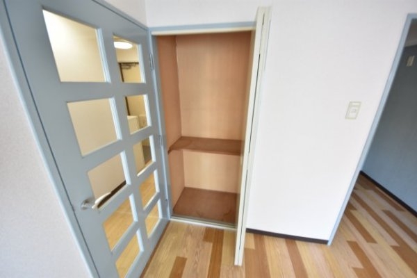 SANKOラフィーネ三宮(収納)