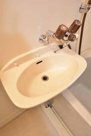 SANKOラフィーネ三宮(洗面台・洗面所)