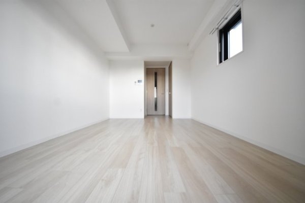 アドバンス三宮グルーブ(洋室)