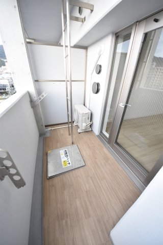 アドバンス三宮グルーブ(バルコニー)